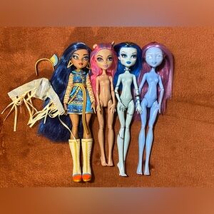 Monster High Dolls & Accessories Lot